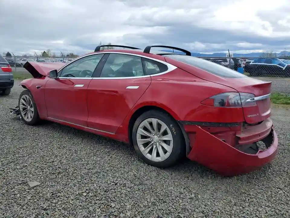 5YJSA1E25JF259849 2018 TESLA MODEL S-1