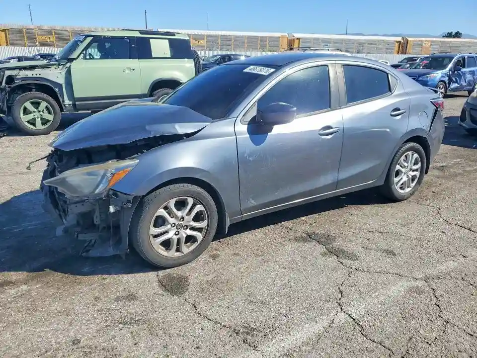 3MYDLBYVXHY151323 2017 TOYOTA YARIS-0