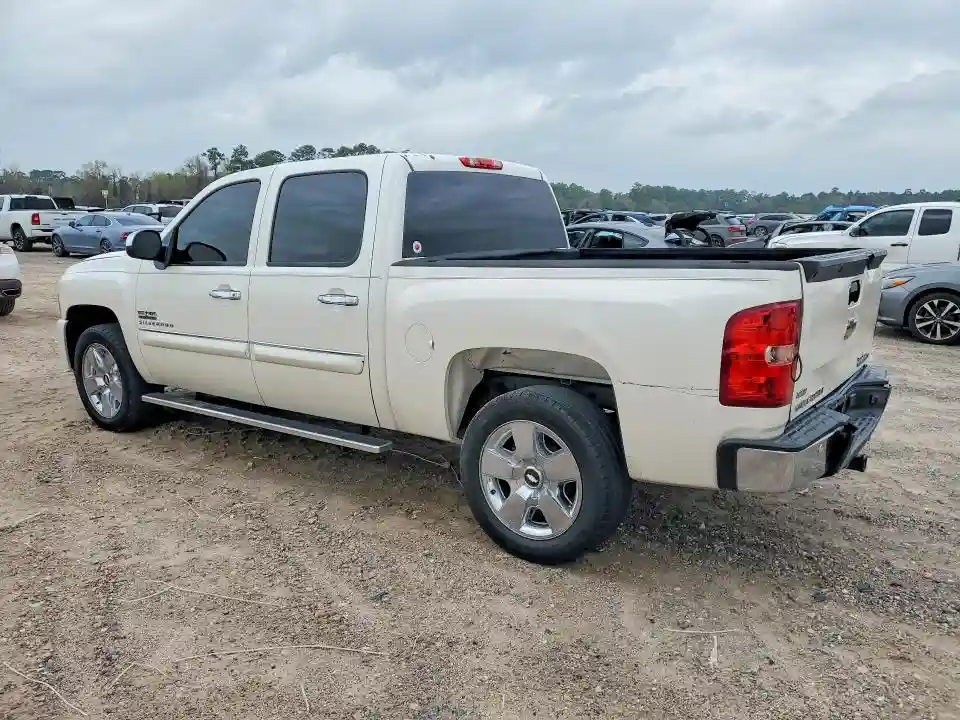 3GCPCSE08BG374493 2011 CHEVROLET SILVERADO-1
