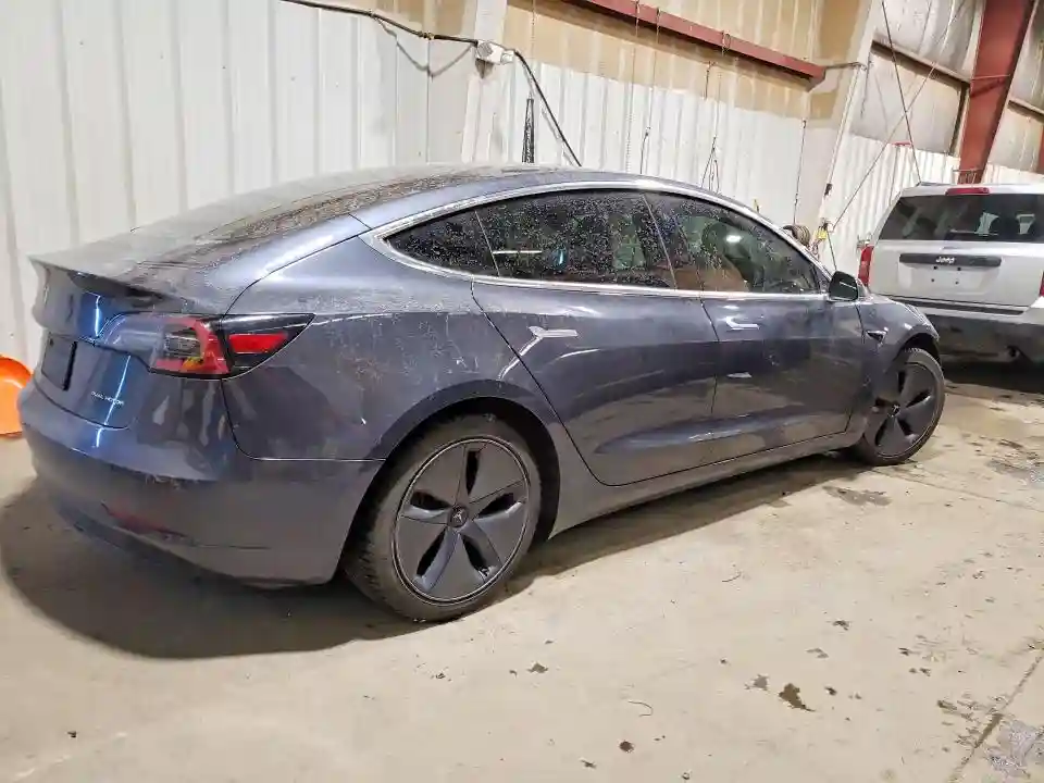 5YJ3E1EB2KF495692 2019 TESLA MODEL 3-2