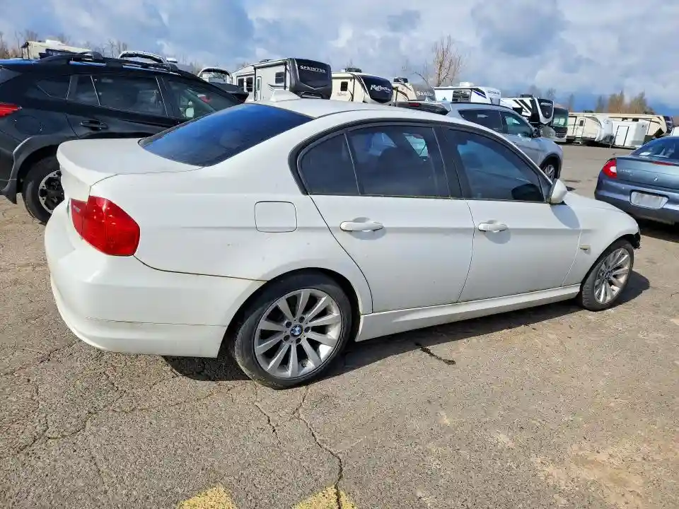 WBAPH7C52AA175897 2010 BMW 3 SERIES-2