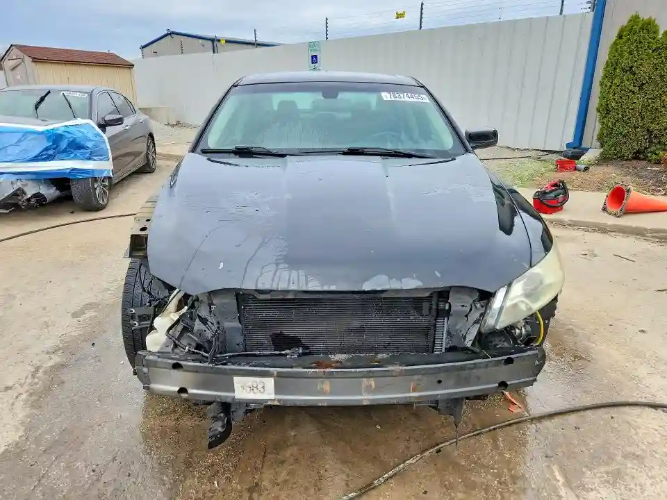 1FAHP2EWXBG152777 2011 FORD TAURUS-4