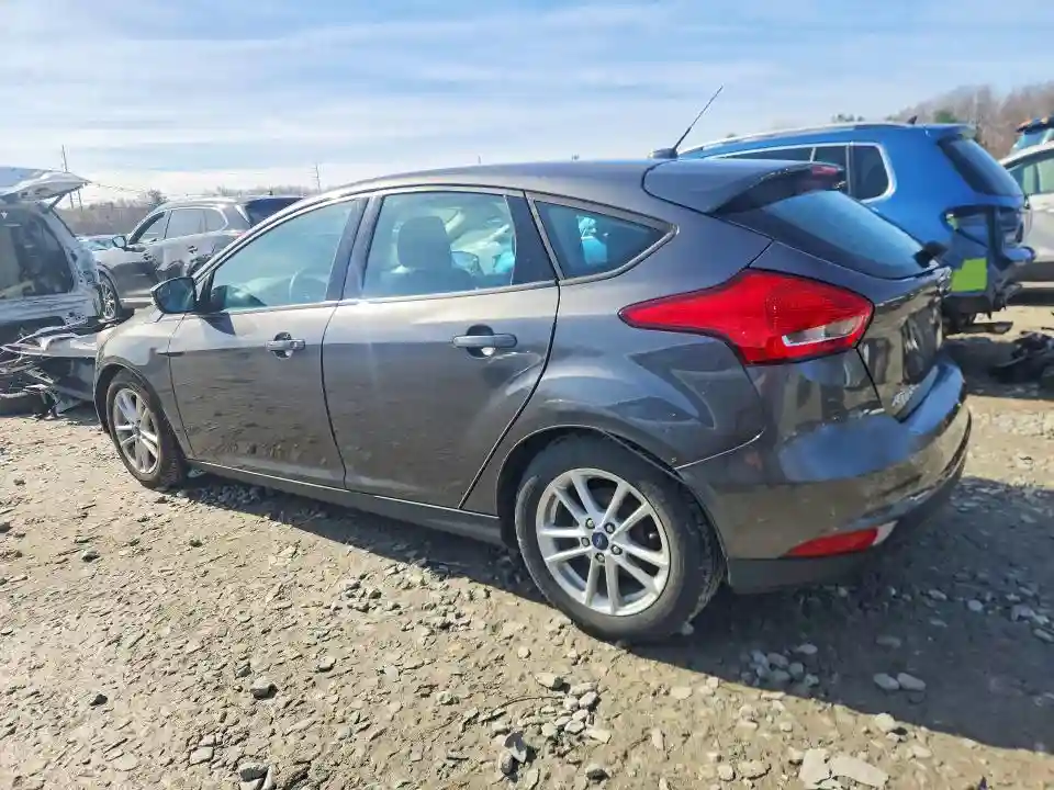 1FADP3K20GL260880 2016 FORD FOCUS SE-1