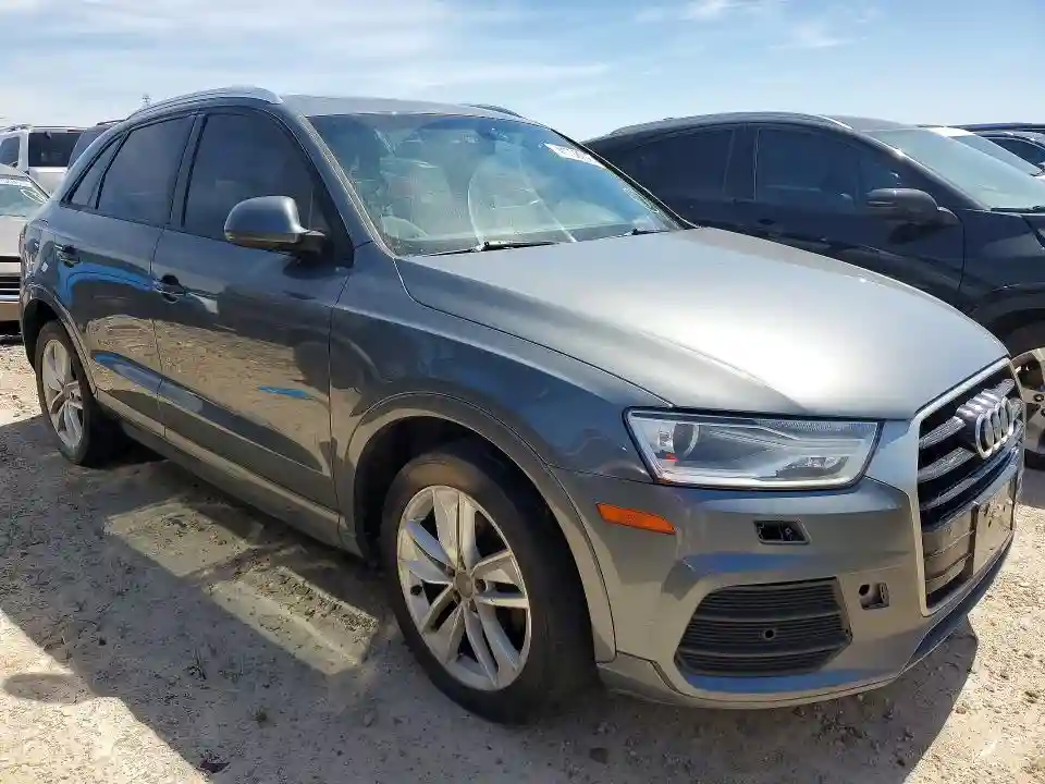 WA1BCCFSXHR016976 2017 AUDI Q3-3
