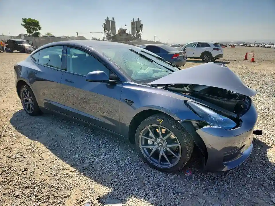 5YJ3E1EA4PF511289 2023 TESLA MODEL 3-3