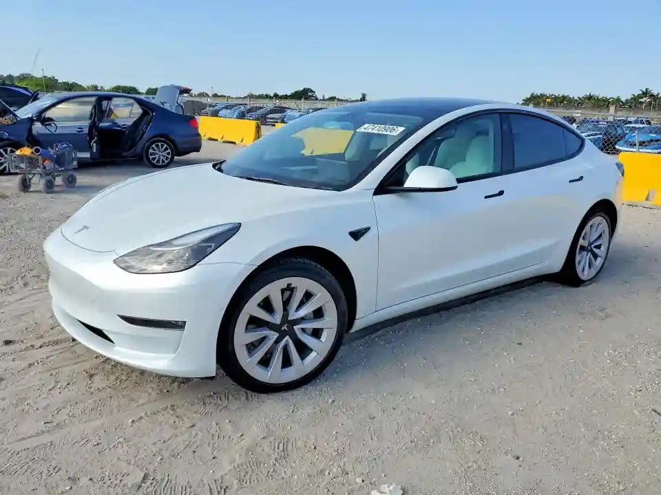 5YJ3E1EBXNF266844 2022 TESLA MODEL 3-0