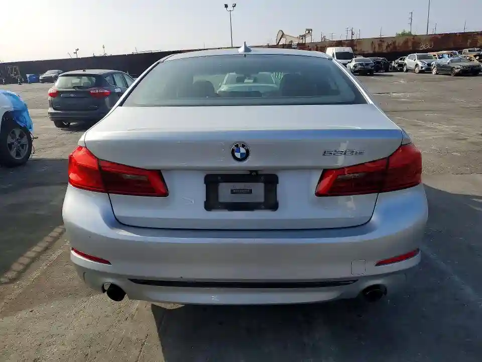 WBAJA9C5XJB033426 2018 BMW 5 SERIES-5