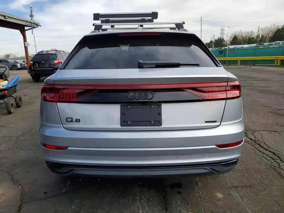 WA1AVAF11KD017312 2019 AUDI Q8-5
