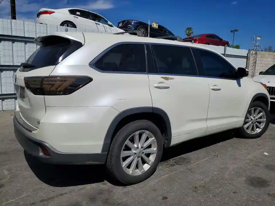 5TDZARFH8FS016698 2015 TOYOTA HIGHLANDER-2