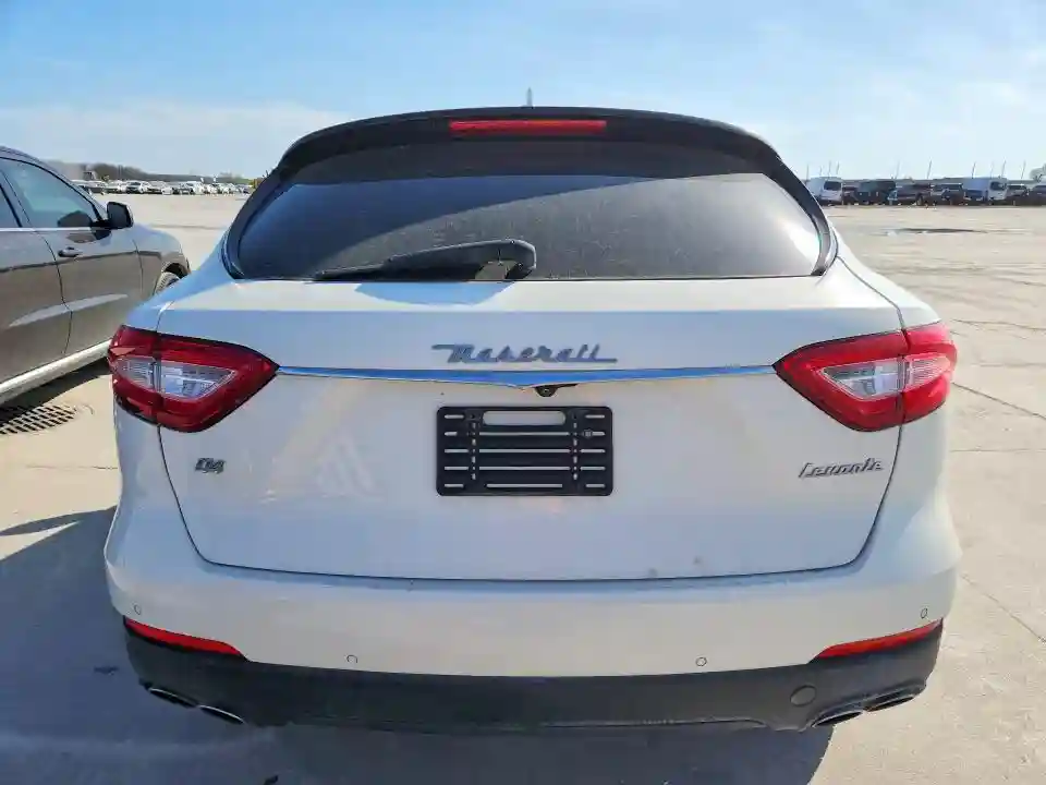 ZN661XUAXJX278981 2018 MASERATI ALL OTHER-5