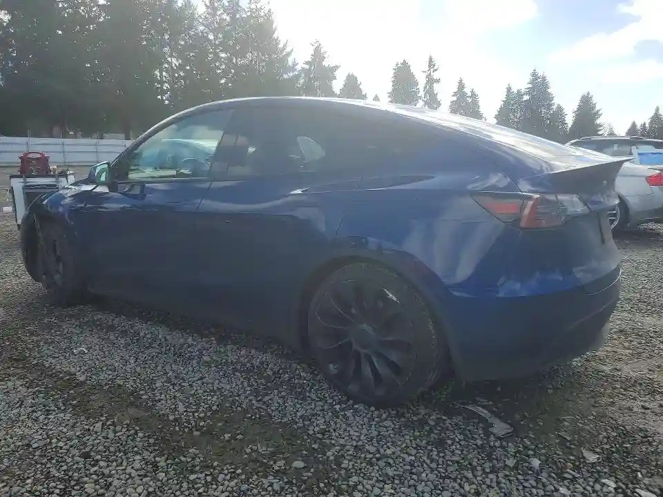 7SAYGDEF1NF397619 2022 TESLA MODEL Y-1