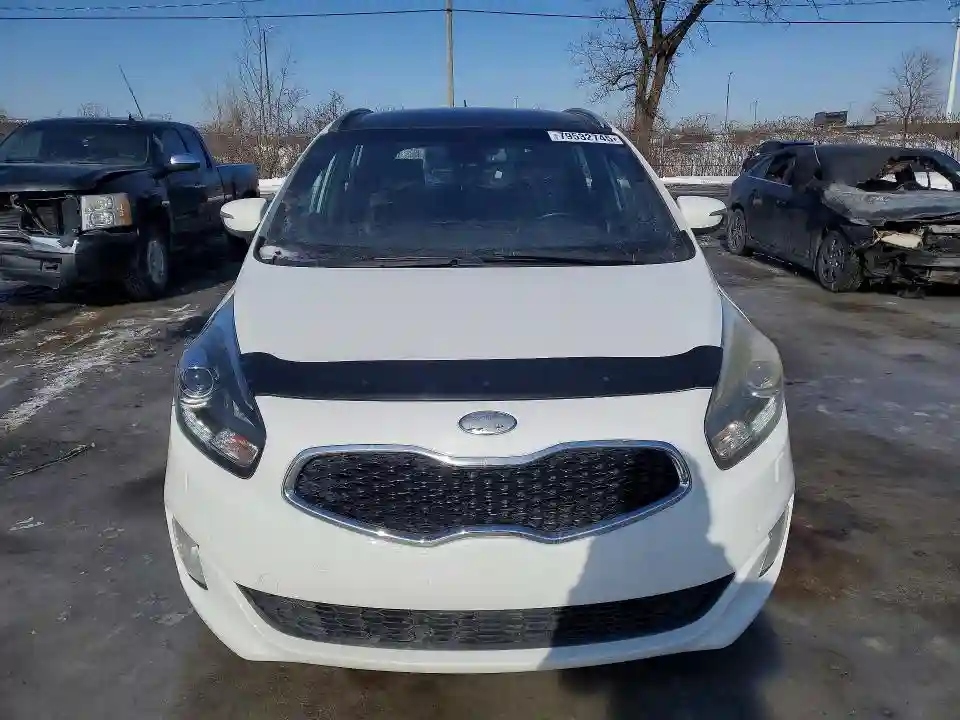 KNAHU8A32E7053454 2014 KIA RONDO-4