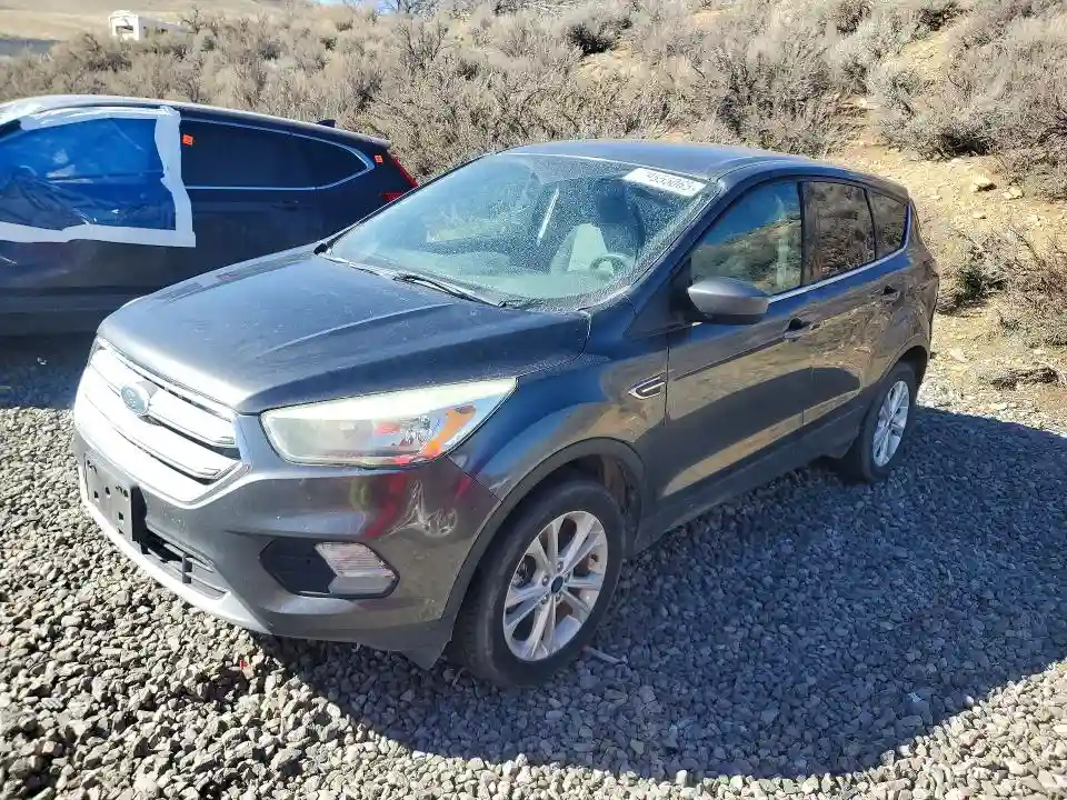 1FMCU9G90HUD44681 2017 FORD ESCAPE-0