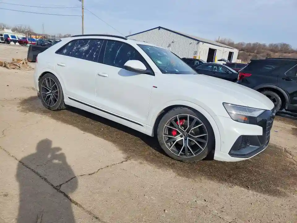 WA1FVAF18KD007849 2019 AUDI Q8-3