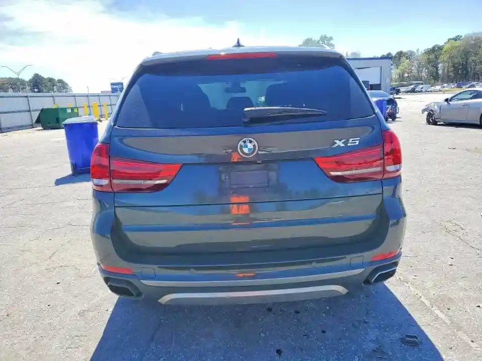 5UXKR2C57J0X08859 2018 BMW X5-5