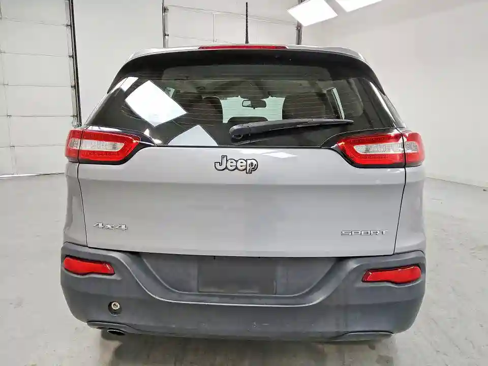 1C4PJMAB0HW655335 2017 JEEP GRAND CHEROKEE-5