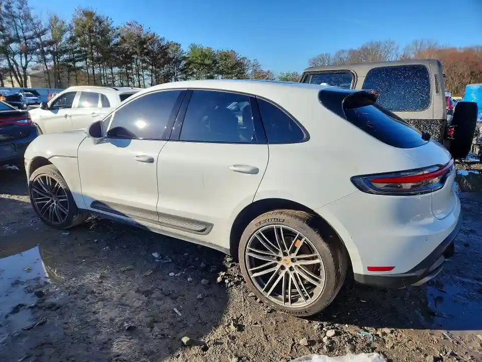 WP1AA2A57PLB12115 2023 PORSCHE MACAN-1