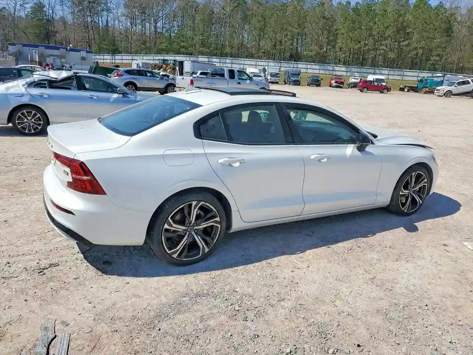7JRL12TK9RG320281 2024 VOLVO S60 CORE-2