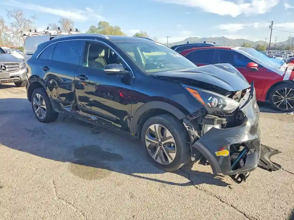 KNDCC3LG3N5149186 2022 KIA NIRO-3