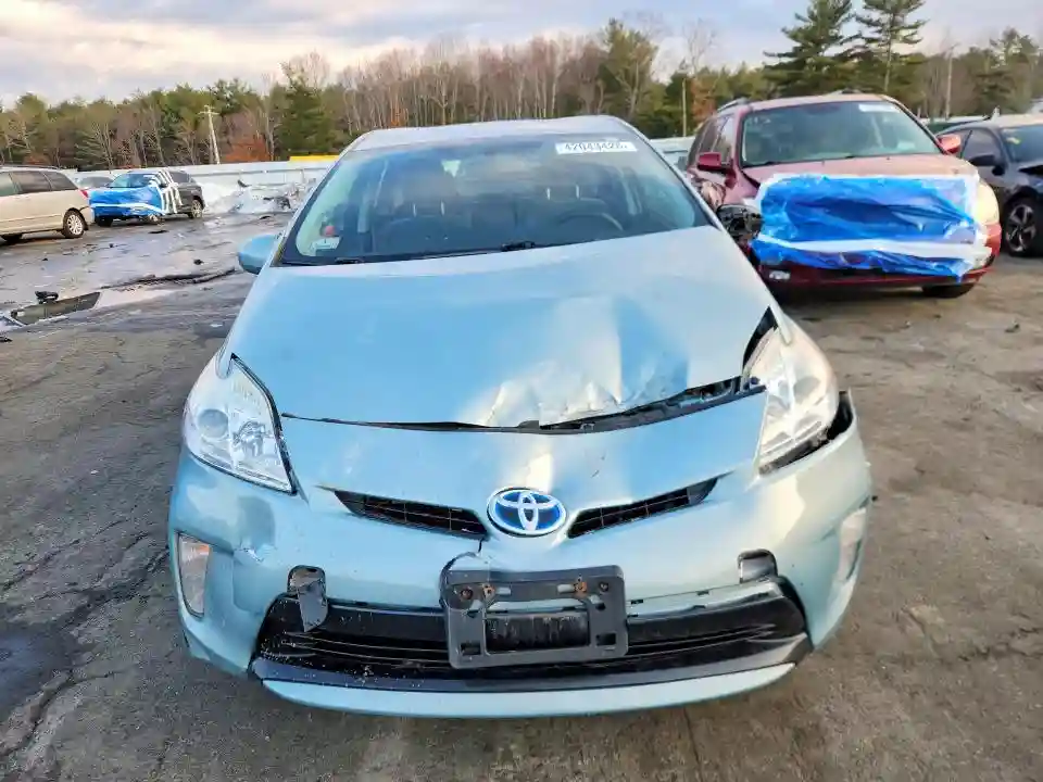 JTDKN3DU9F1995888 2015 TOYOTA PRIUS-4