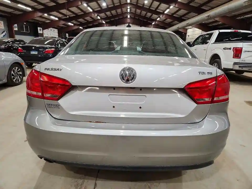 1VWBN7A33EC099315 2014 VOLKSWAGEN PASSAT-5