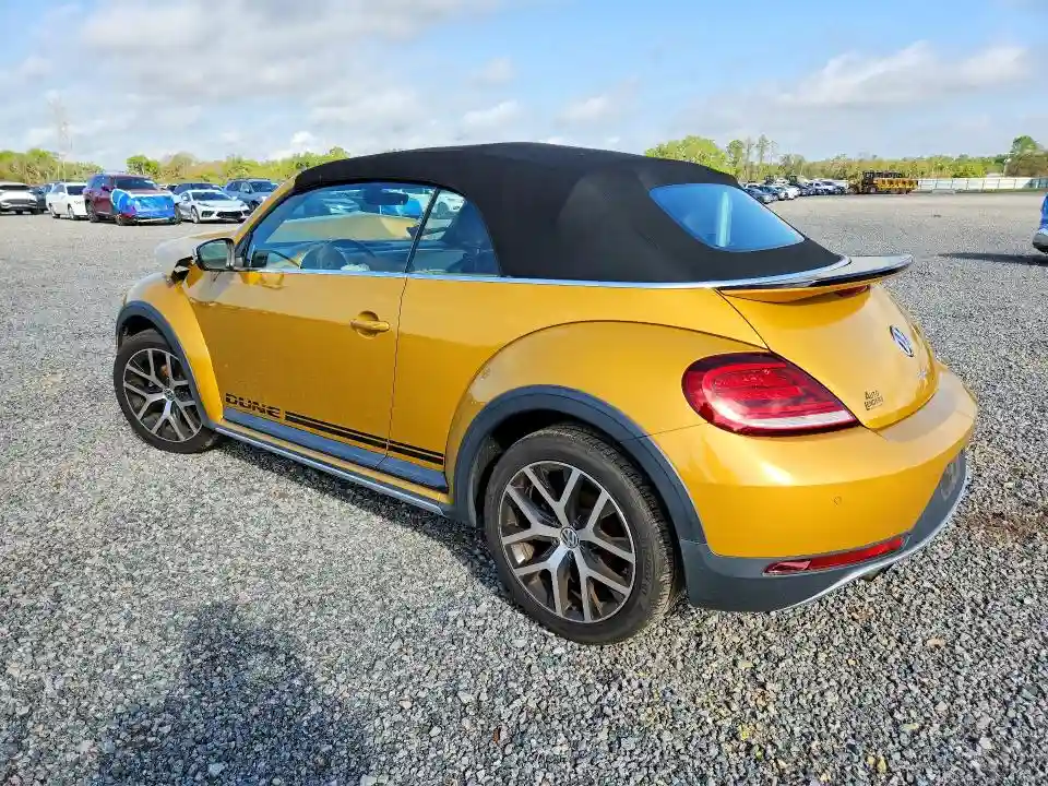 3VWT17AT7HM808797 2017 VOLKSWAGEN BEETLE-1