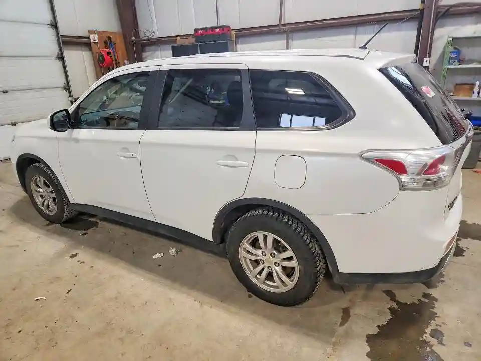 JA4AZ2A34FZ600999 2015 MITSUBISHI OUTLANDER-1