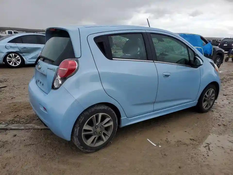 KL8CL6S02GC587405 2016 CHEVROLET SPARK-2