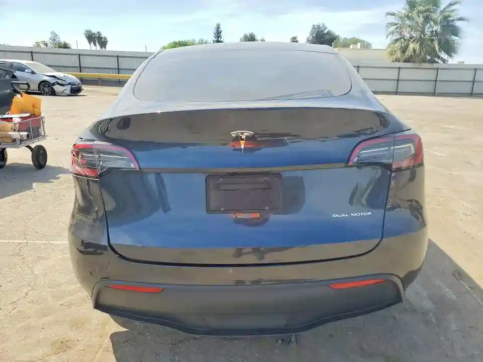 7SAYGDEE1RA222684 2024 TESLA MODEL Y-5