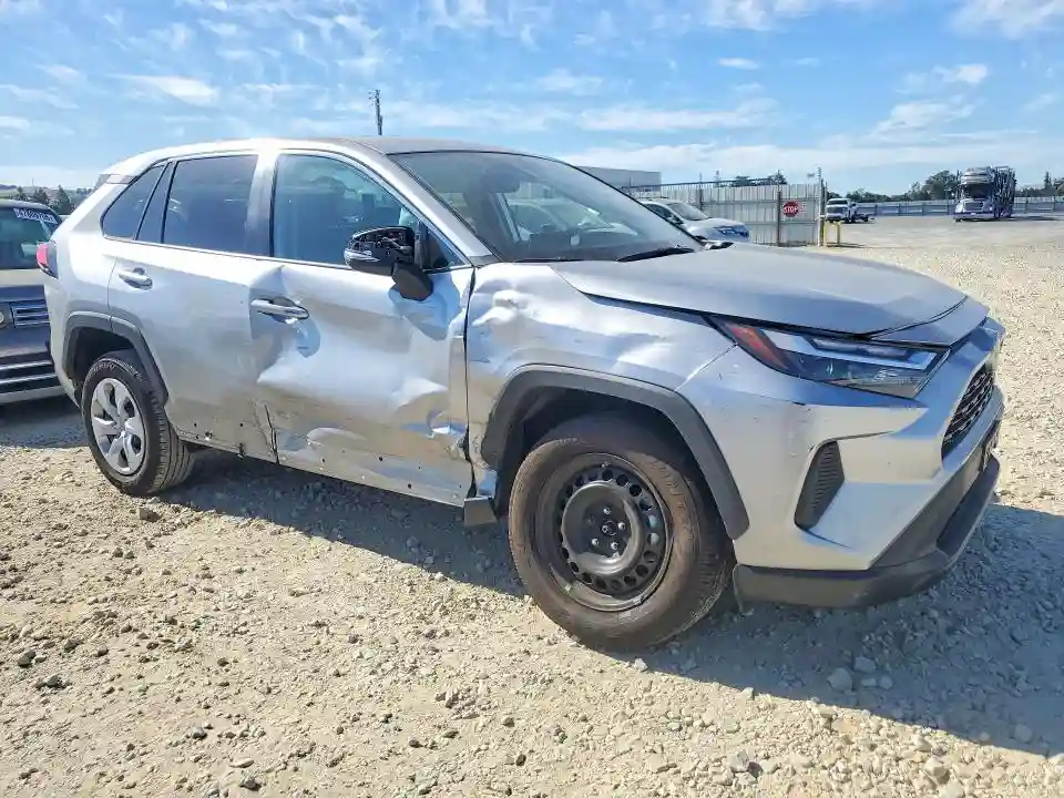 2T3K1RFV0RC269686 2024 TOYOTA RAV4-3