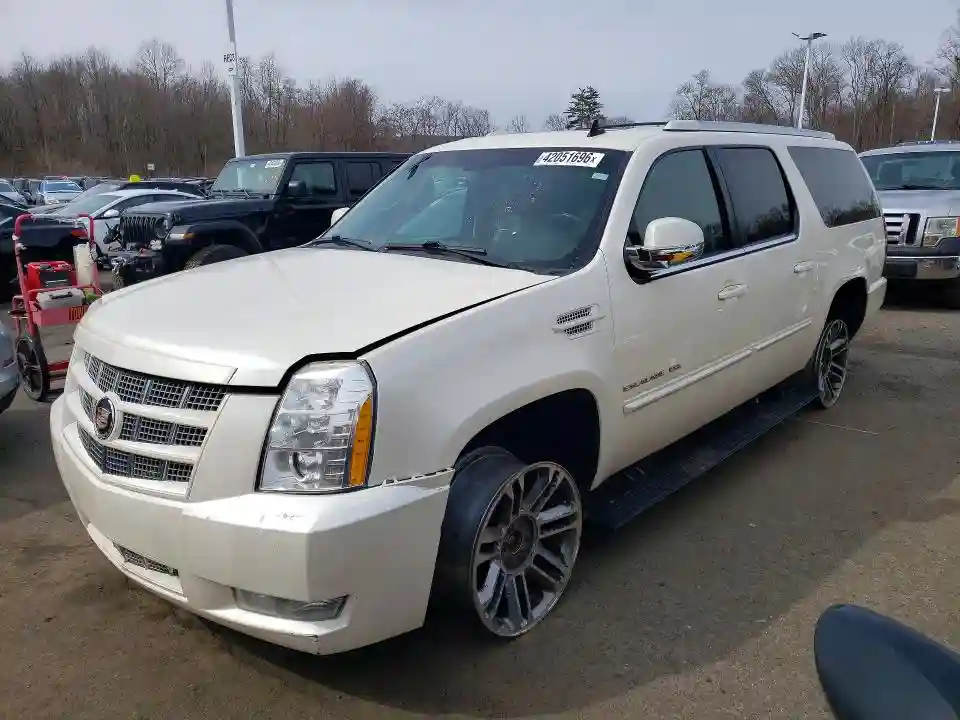 1GYS4JEF7DR166589 2013 CADILLAC ESCALADE-0