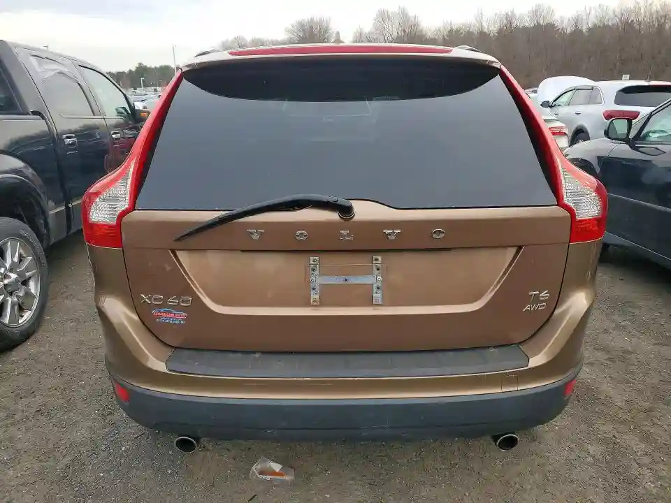 YV4902DZ6D2457317 2013 VOLVO XC60-5