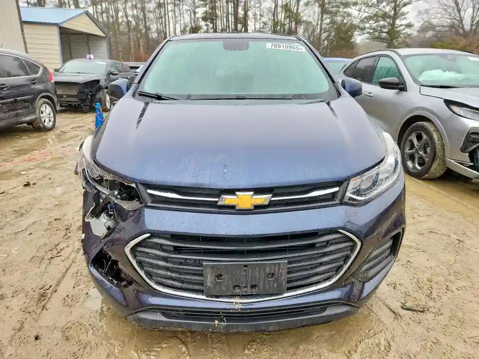 3GNCJKSB2KL260482 2019 CHEVROLET TRAX-4