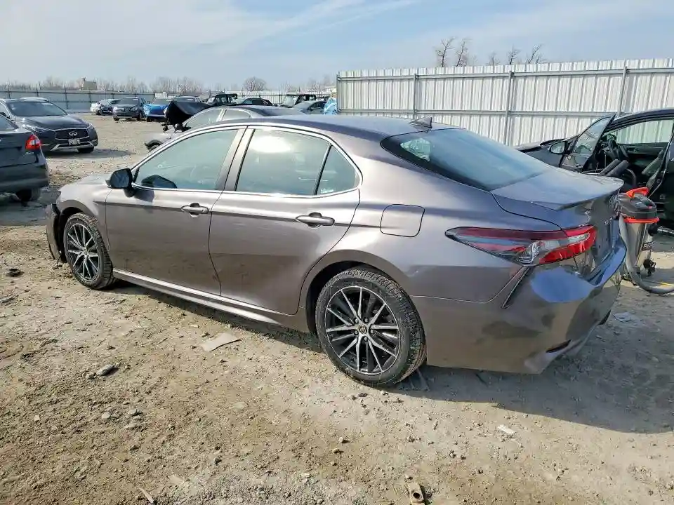 4T1G11AK0MU470038 2021 TOYOTA CAMRY-1