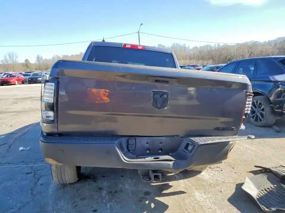 1C6RR7LG4NS140585 2022 RAM 1500 CLASSIC-5