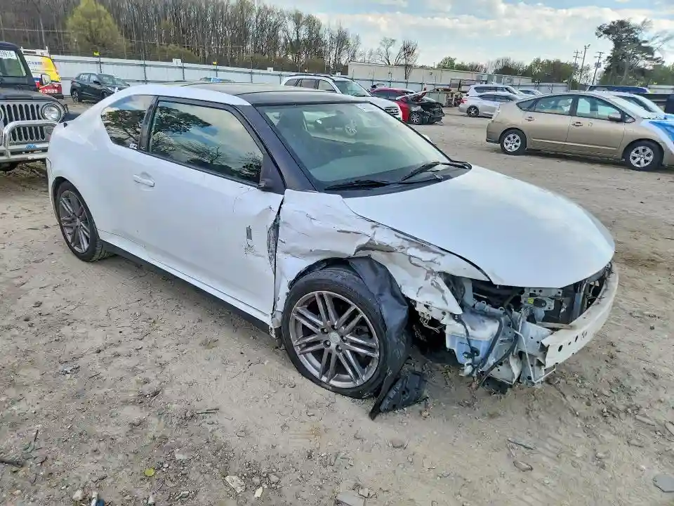 JTKJF5C77B3019261 2011 SCION TC-3