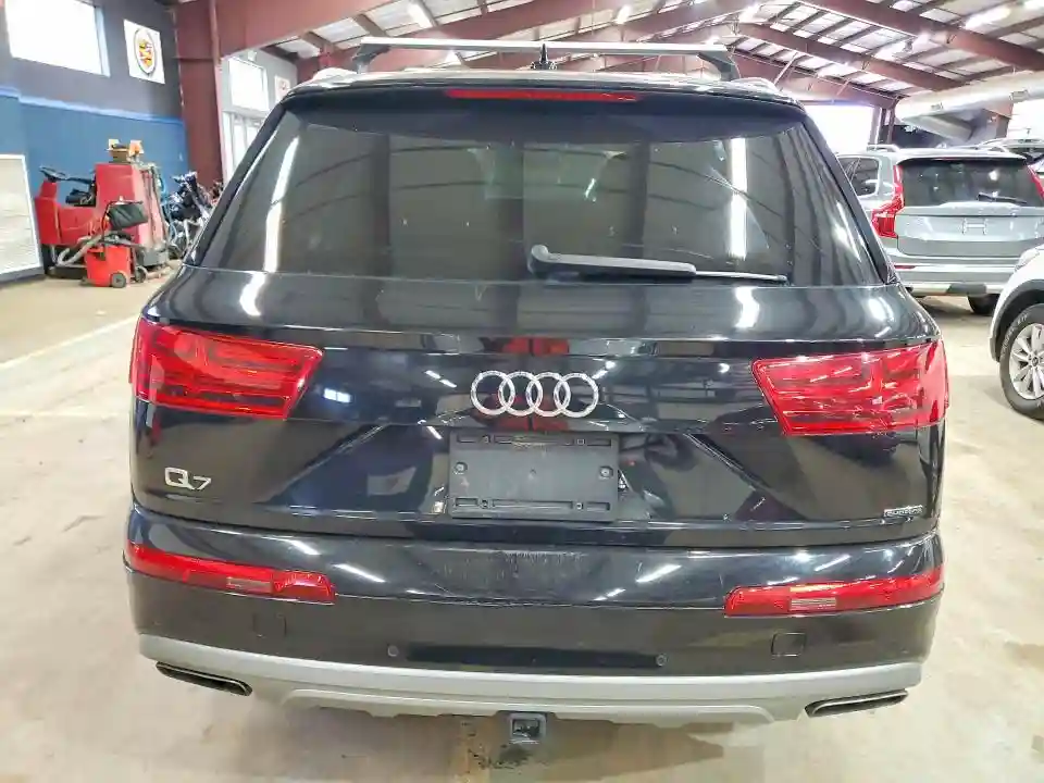 WA1LAAF7XKD039138 2019 AUDI Q7-5