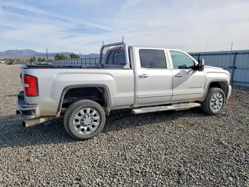 1GT12UEYXJF234245 2018 GMC SIERRA-2