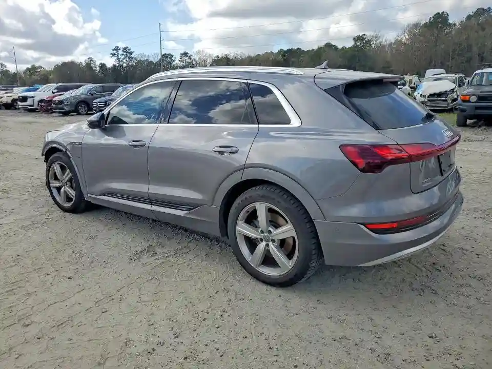 WA1VAAGE6KB015517 2019 AUDI E-TRON-1
