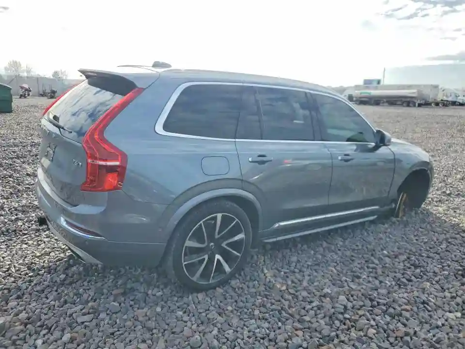 YV4A22PL8J1201731 2018 VOLVO XC90-2