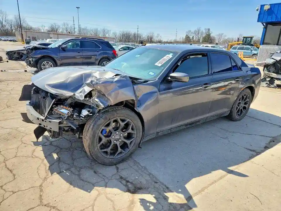 2C3CCAGG2KH569772 2019 CHRYSLER 300-0