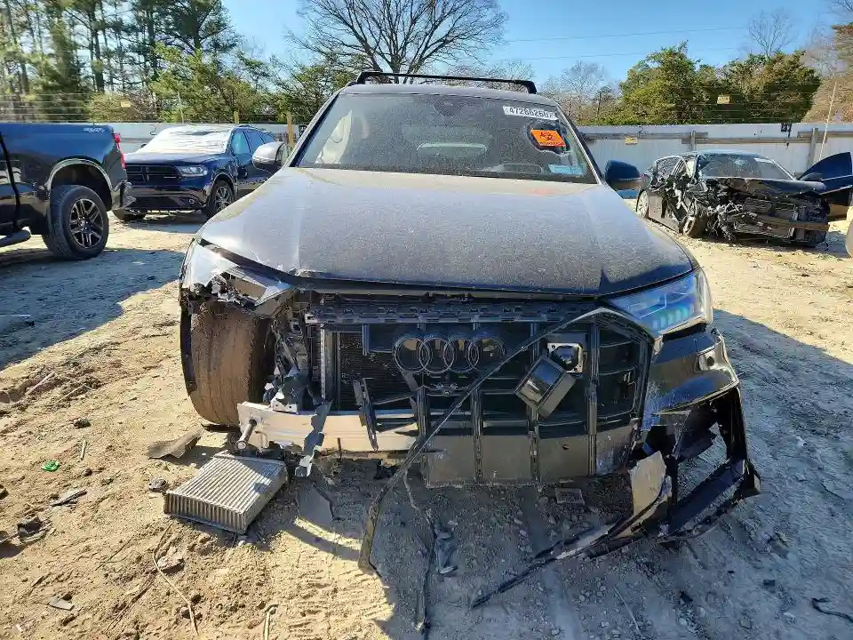 WA1VWBF77PD019131 2023 AUDI SQ7-4