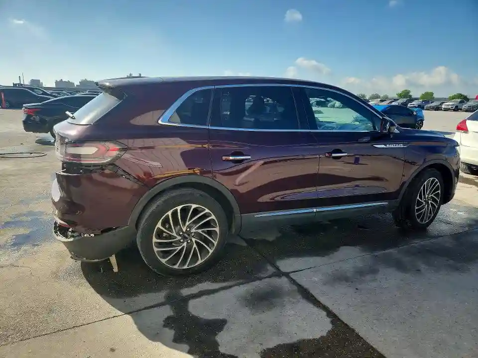 2LMPJ6LP0KBL14840 2019 LINCOLN NAUTILUS-2