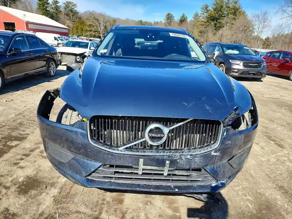 YV4A22RK9K1357492 2019 VOLVO XC60-4