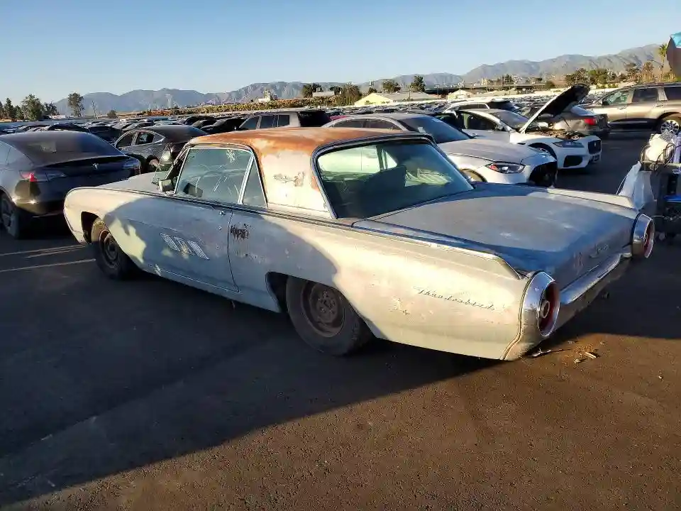 3Y83Z105329 1963 FORD TBIRD-1