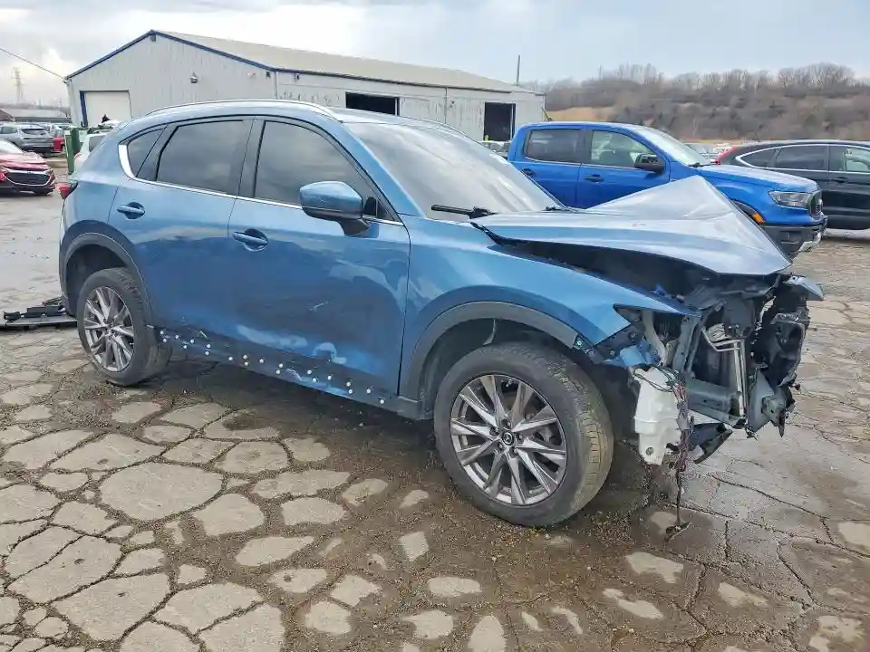 JM3KFADM0K1640207 2019 MAZDA CX-5-3