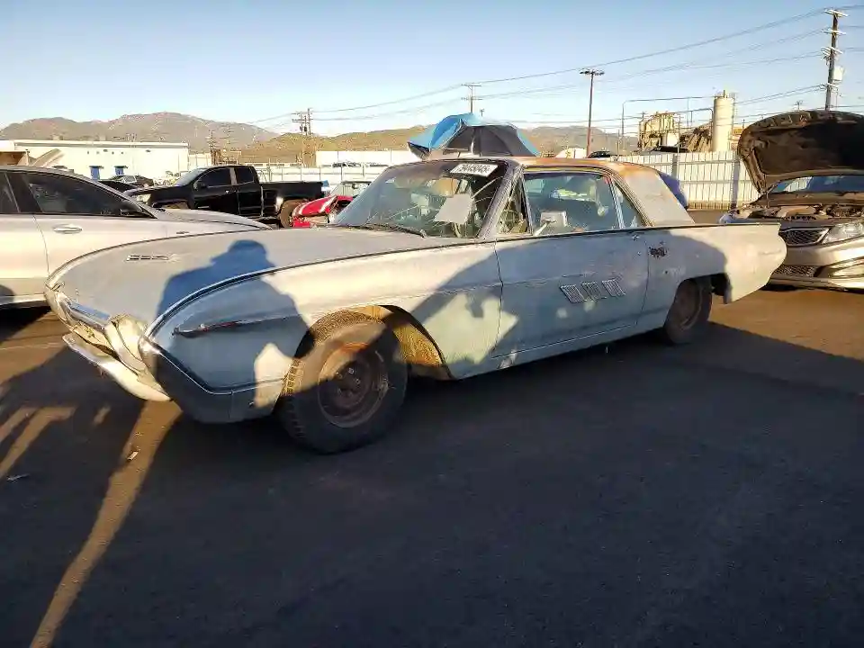 3Y83Z105329 1963 FORD TBIRD-0