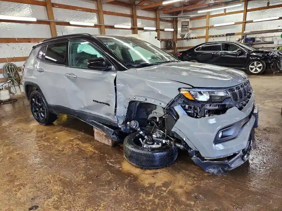 3C4NJDBN2PT516554 2023 JEEP COMPASS-3
