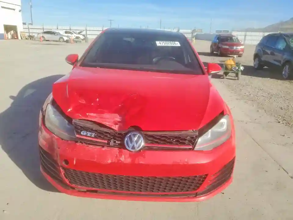 3VW4T7AU4FM044315 2015 VOLKSWAGEN GTI-4