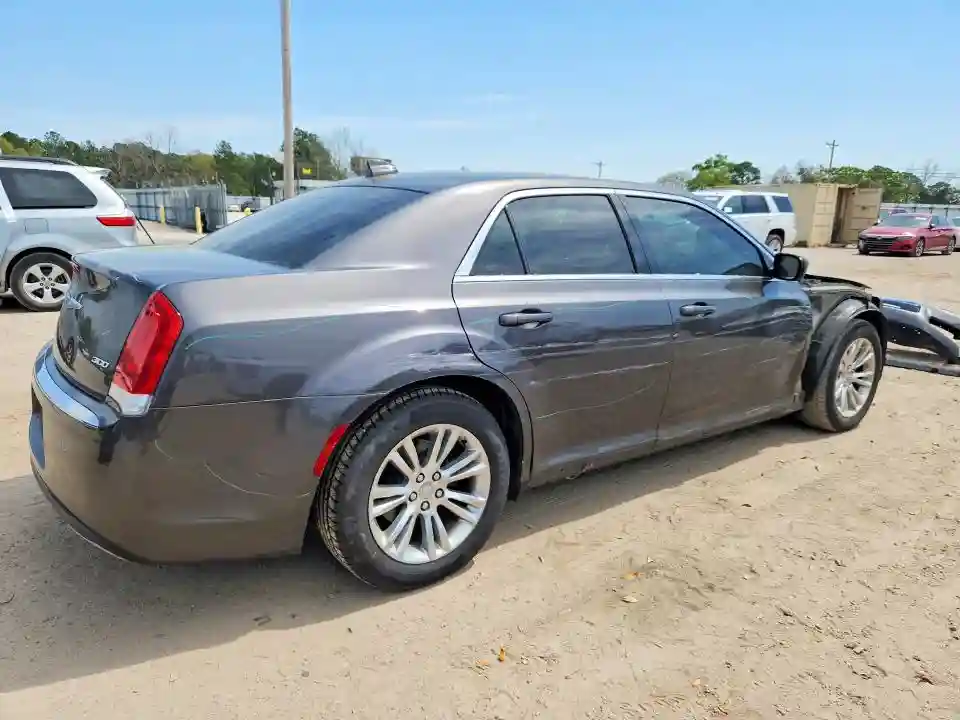 2C3CCAAG9JH281884 2018 CHRYSLER 300-2